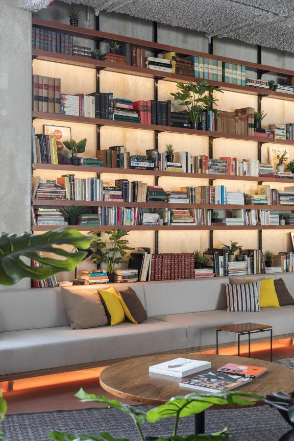 Hotel Yust *